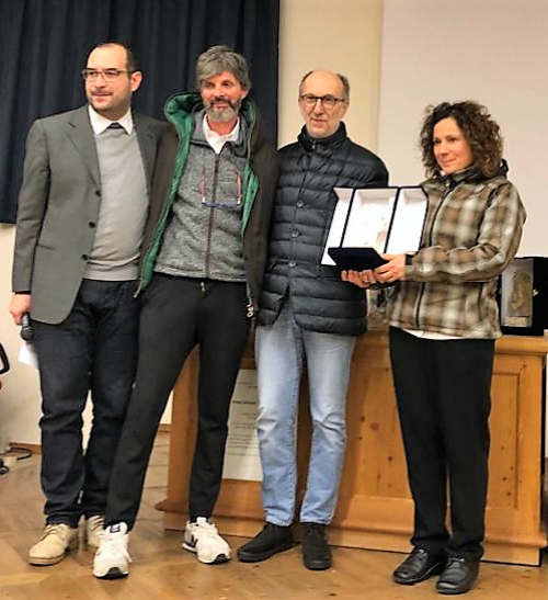 Riccardi e il sindaco Piller Hoffer con i titolari del ristorante stellato Laite di Sappada, Fabrizia Meroi e Roberto Brovedani